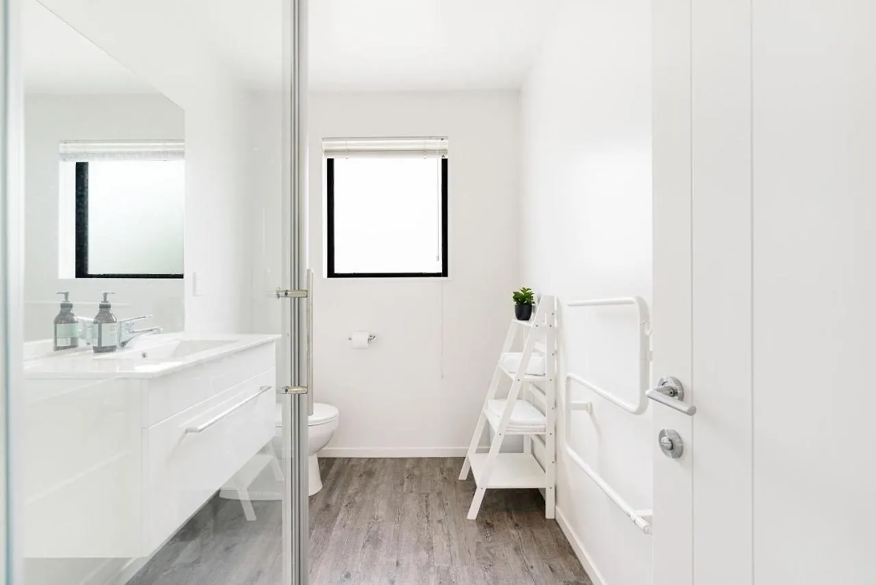 Cozy Merivale Two Bed W Parking Christchurch